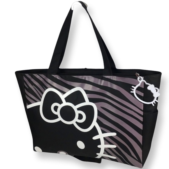 Hello Kitty Handbags - XLarge Capacity Canvas Hello Kitty Shoulder bag. Plenty, plenty of Storage